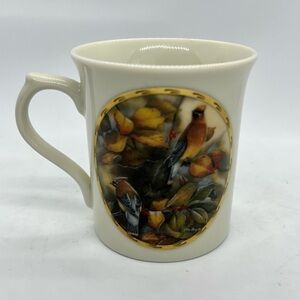 Vintage 1996 Lenox Mug “Among The Beeries” from the Natures Collage Collection
